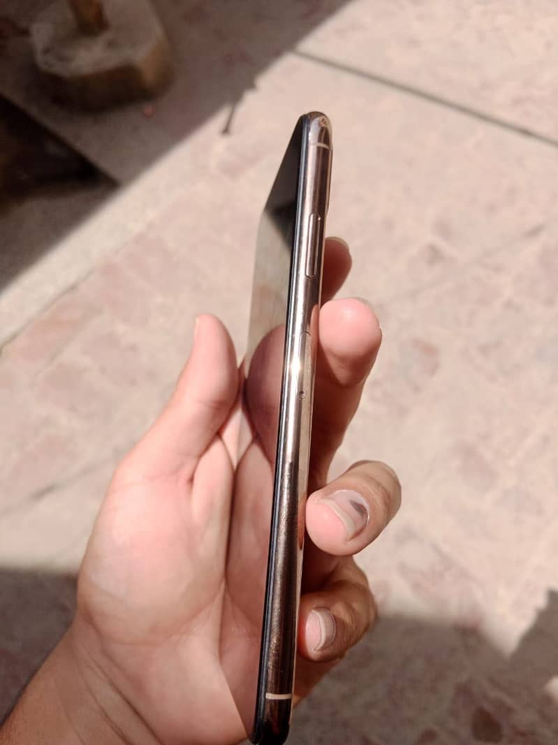 Iphone xsmax 3