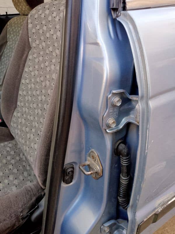 Suzuki Baleno 2003 10