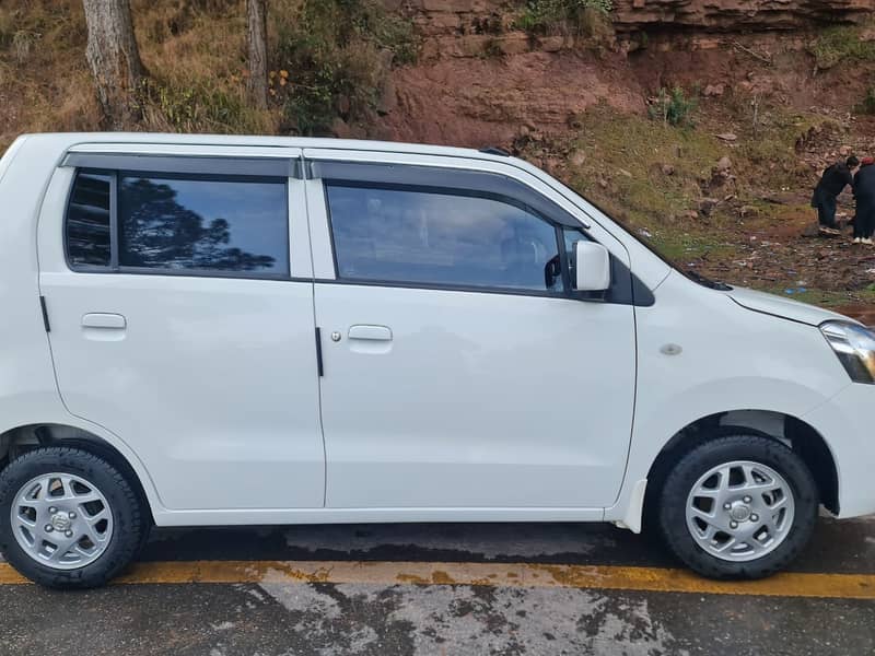 Suzuki Wagon R 2022 12