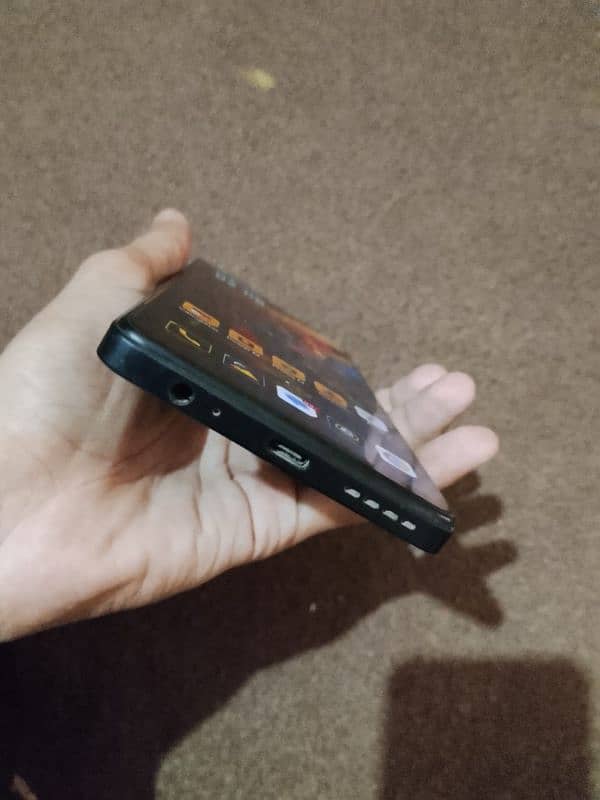 Infinix hot 30 4+4/128gb 10/10 condition 7