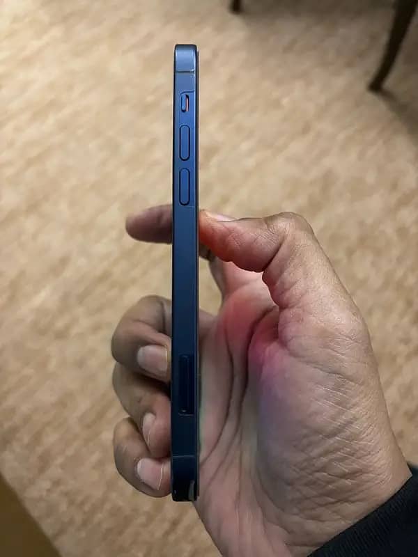Iphone 12, 64 GB PTA 1