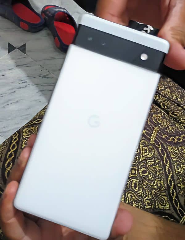 Google Pixel 6A (6/128) 1