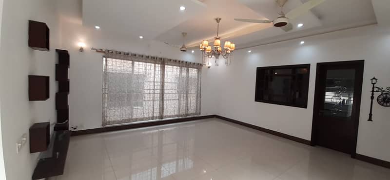 Stylish Living 1 Kanal Upper Portion For Rent In DHA Phase 5 In Prime Location 21