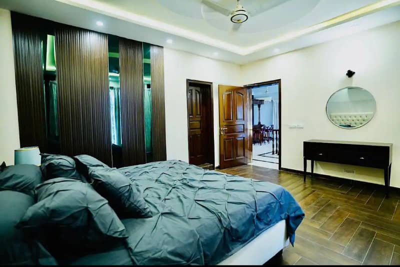 Luxury 1 Kanal Fully Furnished Double Unit Dream House In Phase 3 Block X 0