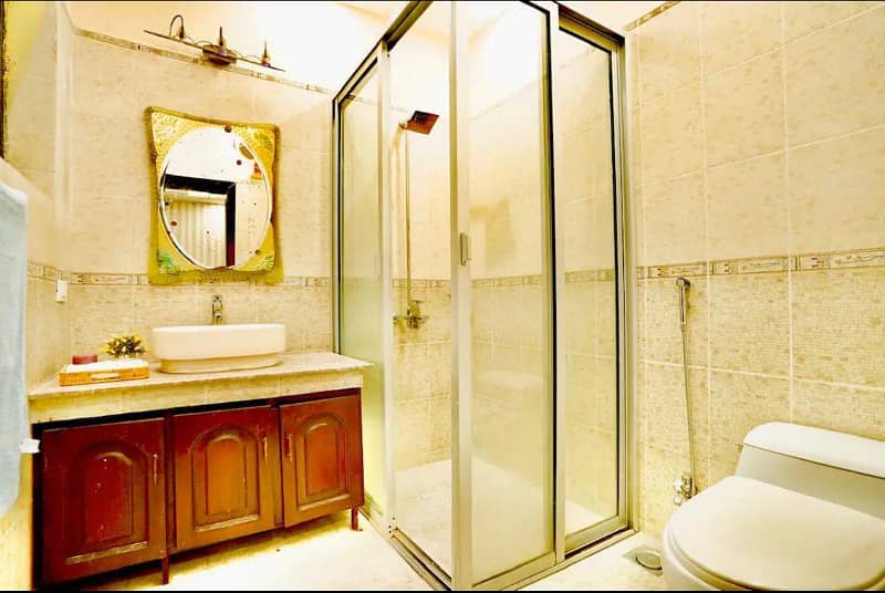 Luxury 1 Kanal Fully Furnished Double Unit Dream House In Phase 3 Block X 32