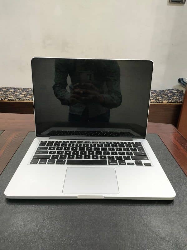 apple laptop MacBook pro 5