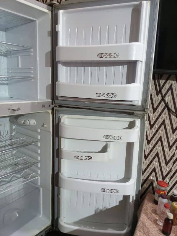 orient refrigerator good condition all ok condition 10/10 1
