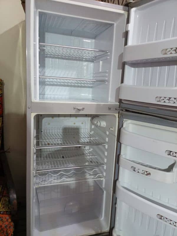 orient refrigerator good condition all ok condition 10/10 2