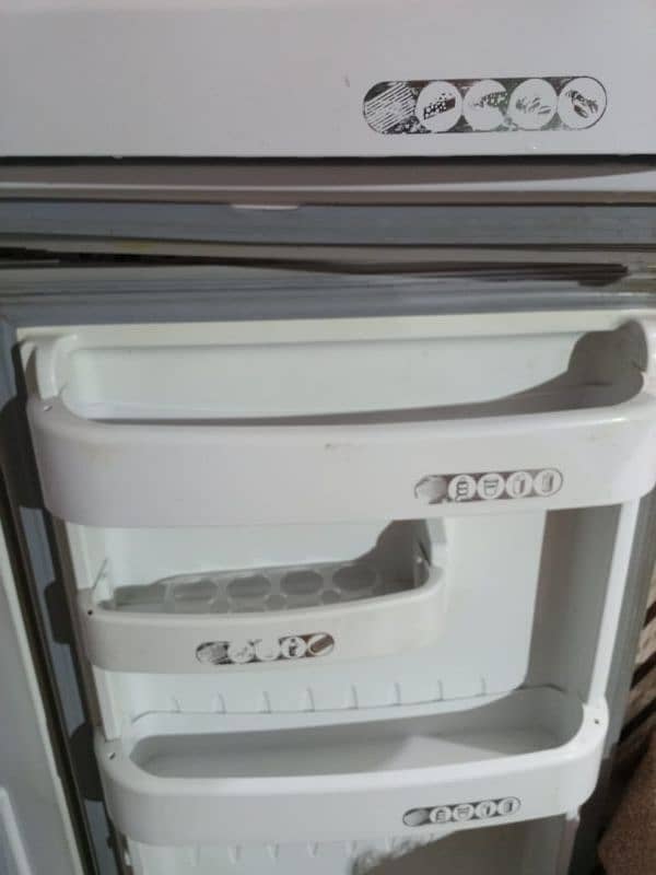 orient refrigerator good condition all ok condition 10/10 3