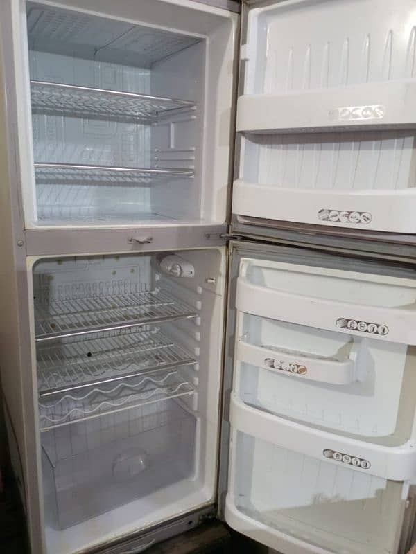 orient refrigerator good condition all ok condition 10/10 5