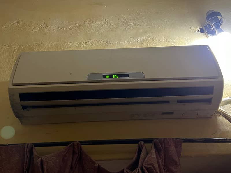 Singer ac for sale. 5