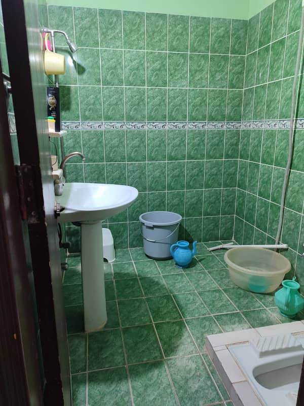 10 Marla House for Sale in DHA Phase 1 Lahore Prime Location, 4 Beds, Double Kitchen 3