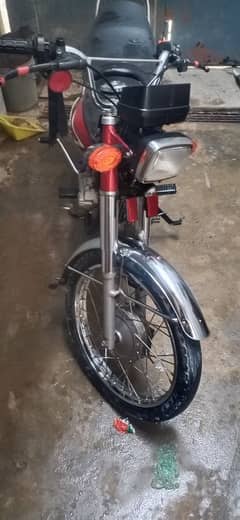 CG 125 2017