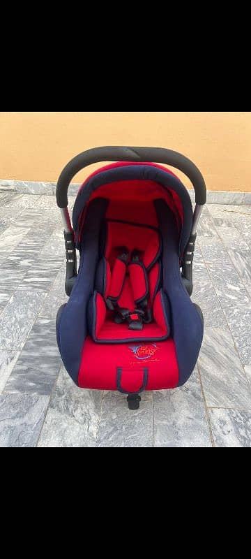 Imported baby pram,walker and carrycot 6