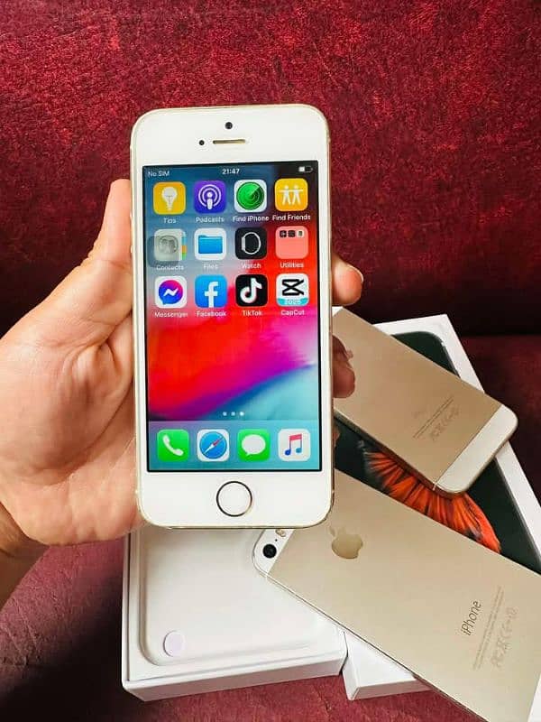 iphone 5s PTA approved 64gb memory my wtsp/0329-48;80-566 1