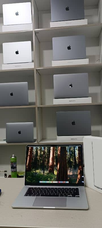 Macbook Air M3 2024 15" 16/256Gb With Warranty Till 23 /12/2025 1