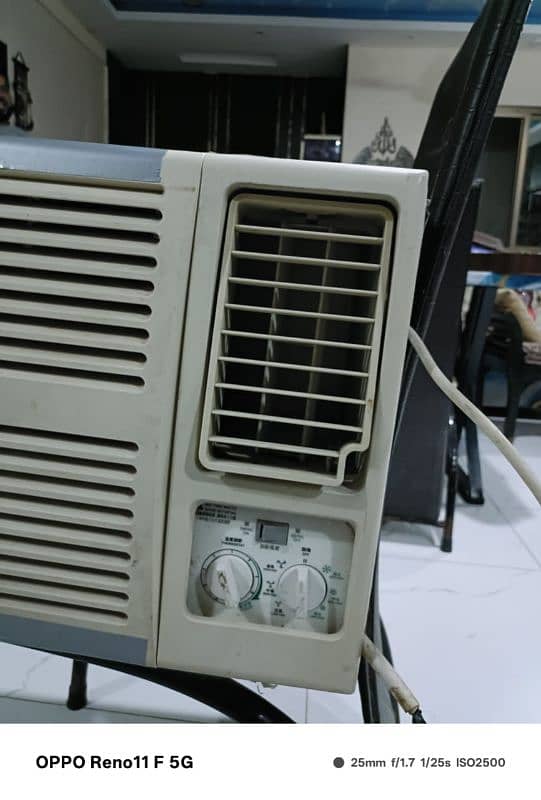ac for sal 2 month used only 0