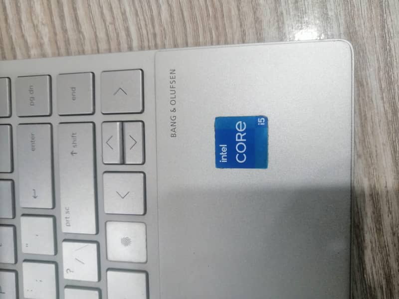 Hp laptop only  exchange with pc 7