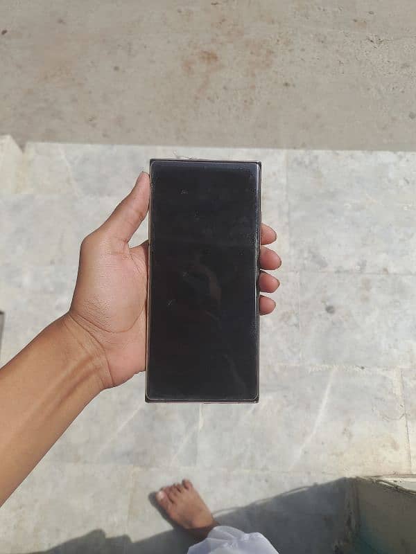 Samsung note 20 Ultra bas panel pr ubdate karna ka bad gren line ayi h 1