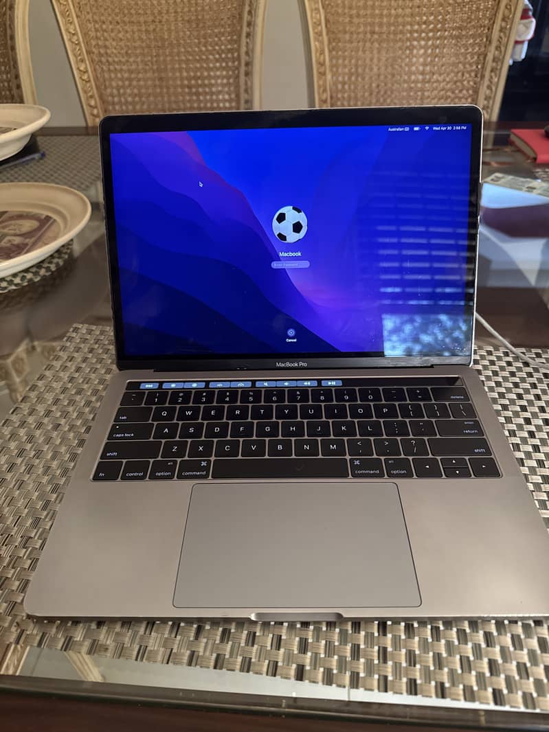 MacBook Pro 2016 – 13" | 8GB RAM | Good Condition 1