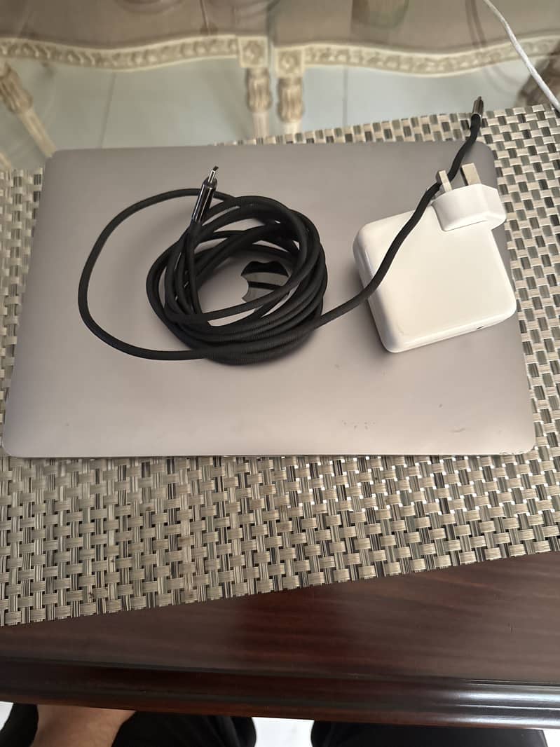 MacBook Pro 2016 – 13" | 8GB RAM | Good Condition 6