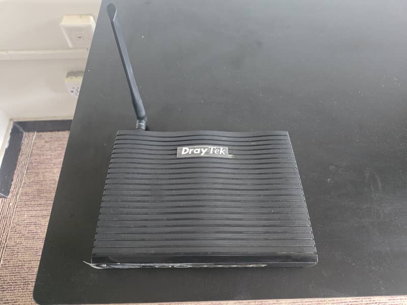 Draytek Vigor 2927ax Load Balancing Router 1