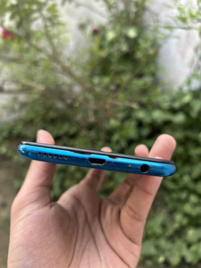 Infinix S5 6/128GB 03365158228 5