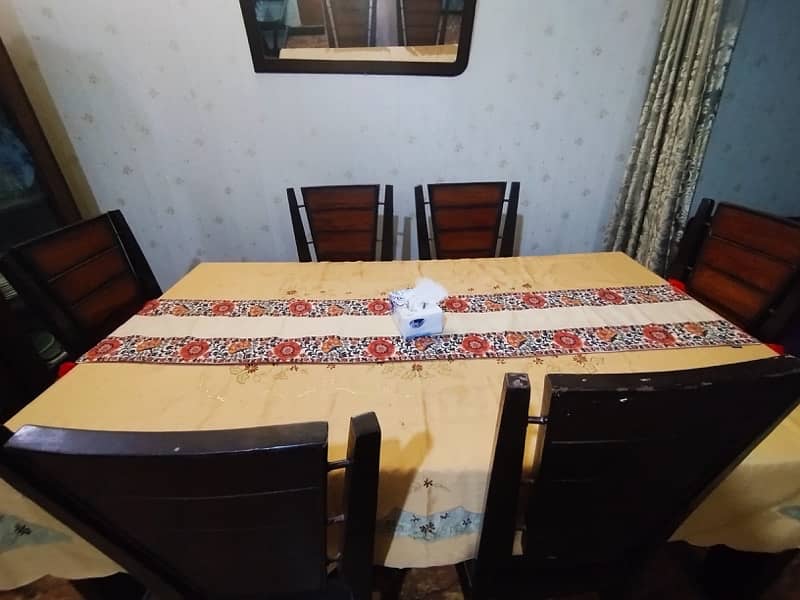 6 seater dining table 0