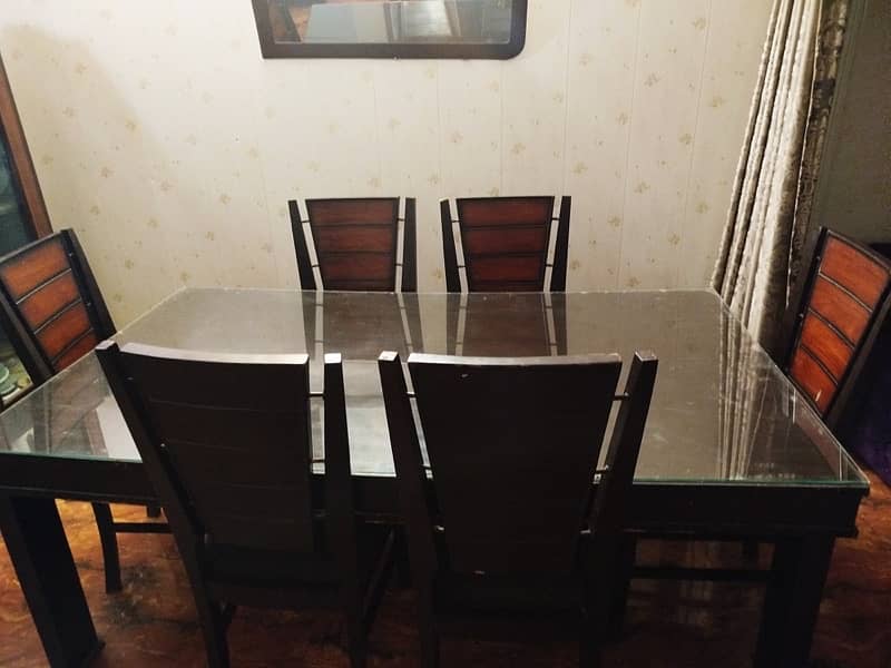 6 seater dining table 1
