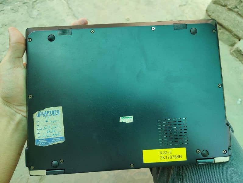 Toshiba laptop i5 8th Gen 256 gb SSD 16 gb ram 2