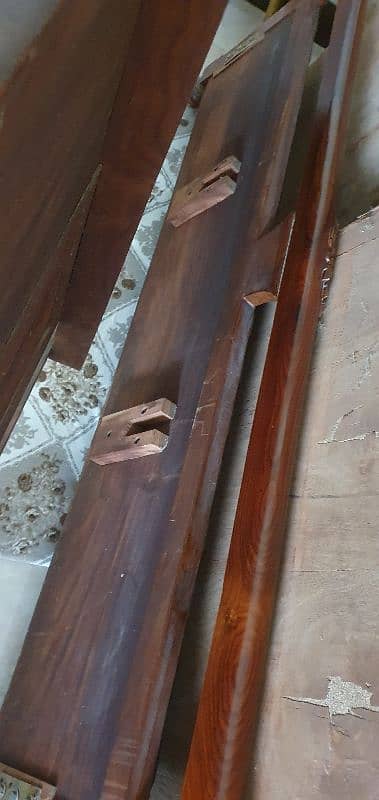 Shesham wood bed 3