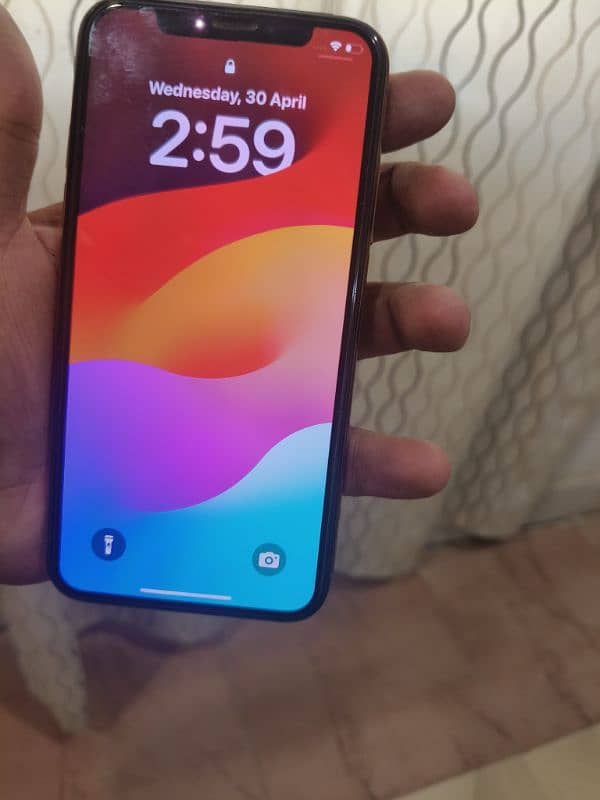 i Phone XS 256 GB NON PTA 1