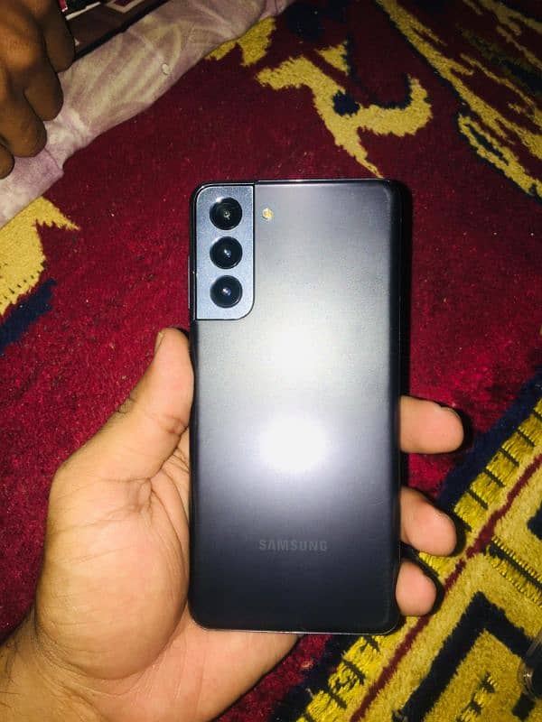 Samsung S21 128GB 0