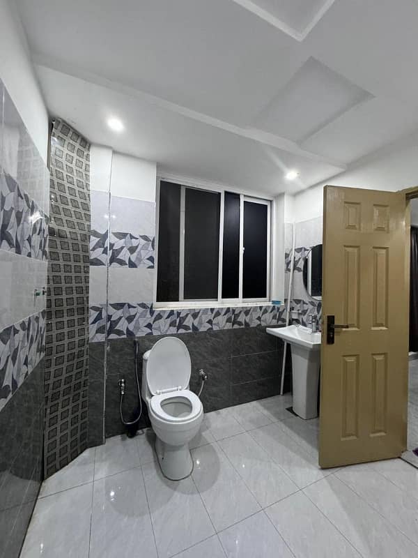 1 Bed Furnished Apartment on Rent in Bahria Town, Sector C Commercial 10