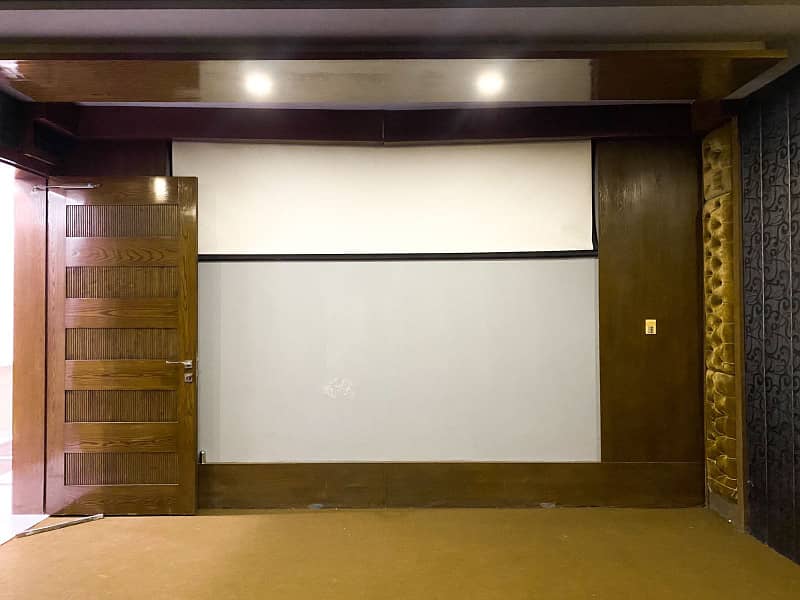 Luxurious 1 Kanal Furnished House for Sale in Bahria Town, Lahore 3