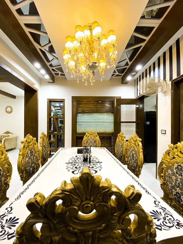 Luxurious 1 Kanal Furnished House for Sale in Bahria Town, Lahore 17