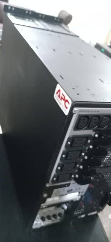 SURT10000XLI/10KVA APC SMART UPS 3