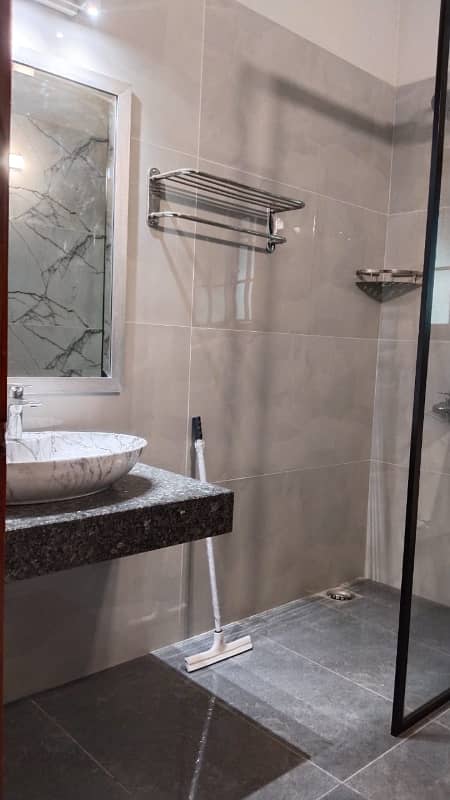 1 Kanal Upper Portion For Rent Prime Location | Spacious &Amp; Private Living 1