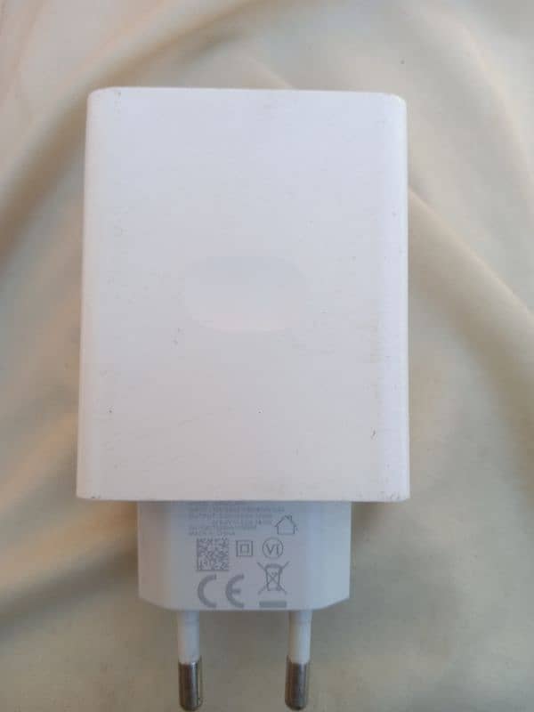oppo a76 a54 vivo y16 iPhone 61w Samsung a52 original box wale charger 9