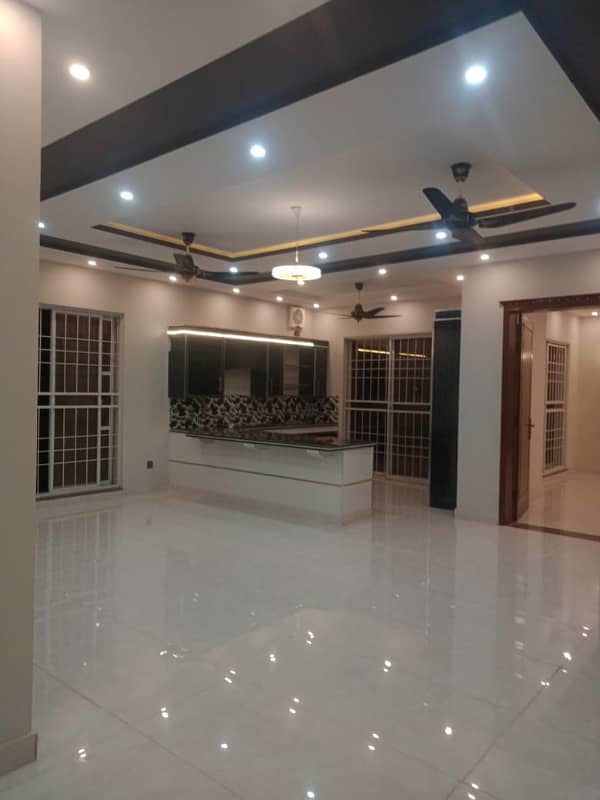 Bahria orchard Lahore 1kanal house for rent brand new first entry 20