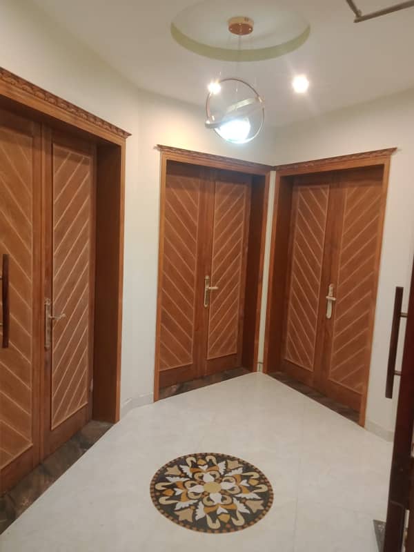 Bahria orchard Lahore 1kanal house for rent brand new first entry 29
