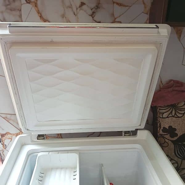 Dawlance DF 200 GD Deep Freezer Single Door 1