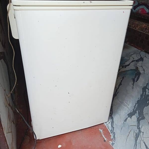 Dawlance DF 200 GD Deep Freezer Single Door 5