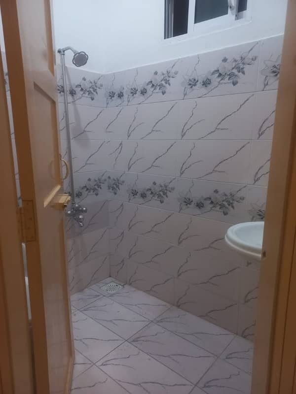 2 Bedroom Brand New Flat Available Family Only Yousef Colony 3
