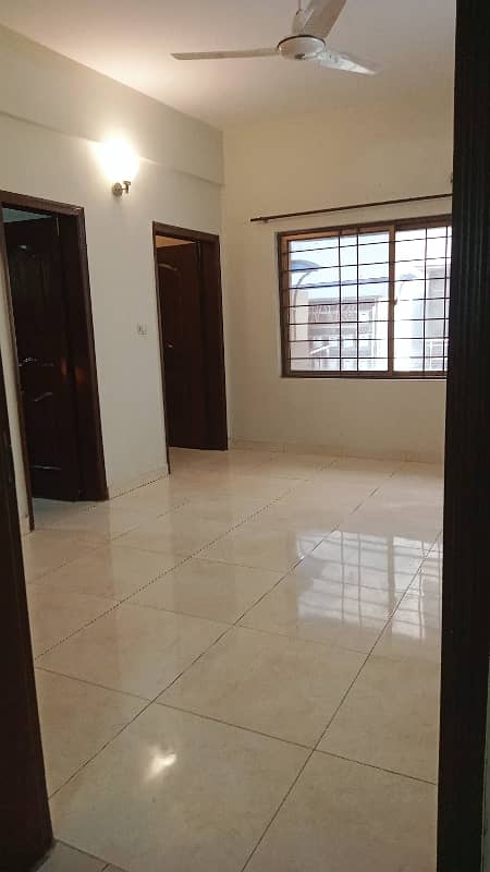 3 Bed Room apartment available for Rent in Askari 11 sec-B Lahore 6