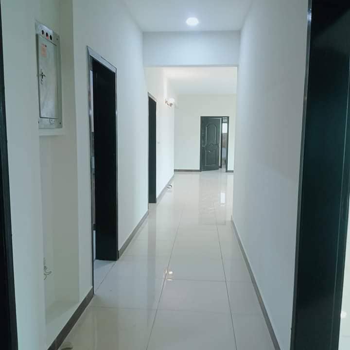 3 Bed Room apartment available for Rent in Askari 11 sec-B Lahore 13