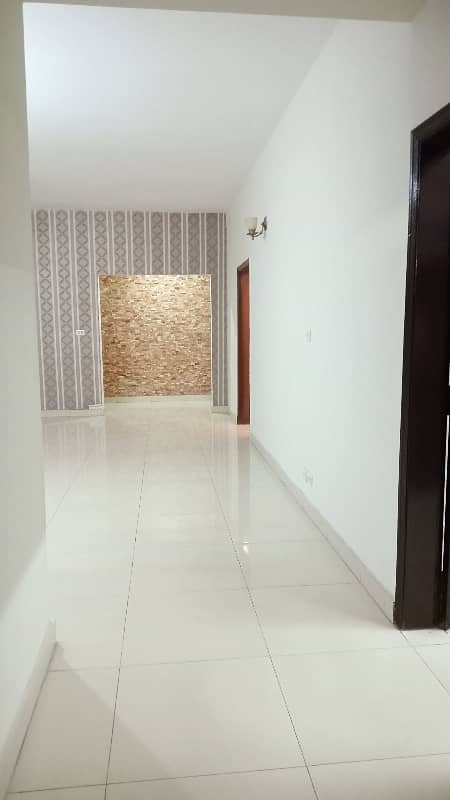 3 Bed Room apartment available for Rent in Askari 11 sec-B Lahore 18