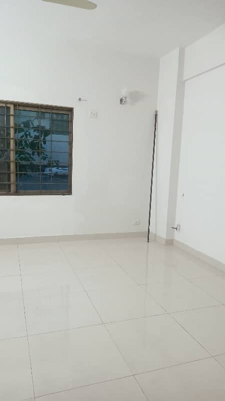 3 Bed Room apartment available for Rent in Askari 11 sec-B Lahore 21