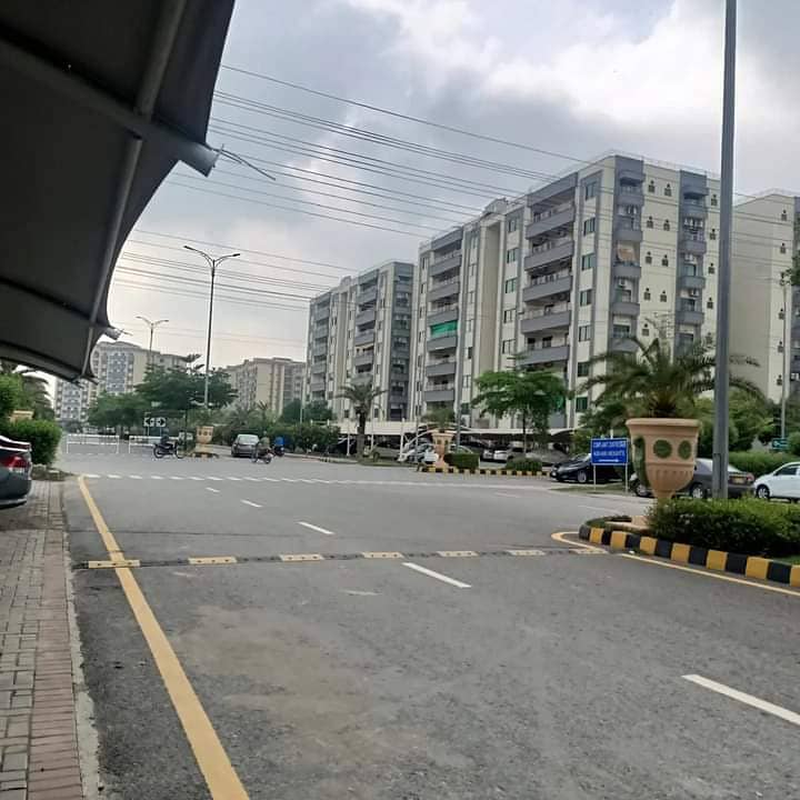 3 Bed Room apartment available for Rent in Askari 11 sec-B Lahore 48