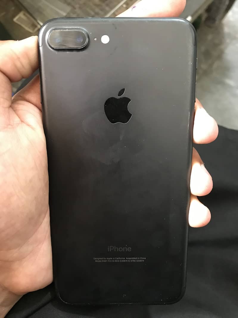 IP 7 plus 32 gb 0